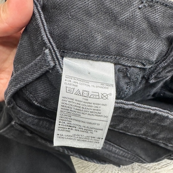 Old Navy Women’s High Waisted Flare Jeans Black Sz 2 - Picture 11 of 11